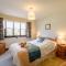 3 Bed in Coombe Keynes DC029