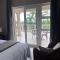 Seaview Manor Exquisite Bed & Breakfast