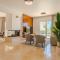 H&O Villa Arizona Gold Residence