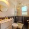 H&O Villa Arizona Gold Residence