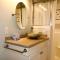 527 Sunsuite
