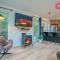 Le Grand Pic de Portneuf - 65" TV, Sonos, SPA, Pool, Fireplace, Billiards