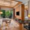 Sheraton Grand Hangzhou Wetland Park Resort