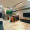 10pax GFloor 2R2B DUAL-KEY SEASIDE, WATERSPORT, FREE BBQ Set, Pool, Wifi, 50"TV