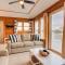2048 - Coral Cove Cottage