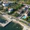 Beachfront apartment Lostura