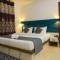 Hotel Elegance, Katra