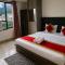Hotel Elegance, Katra
