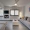Makenzy Star 2bd Duplex 300m From Beach