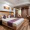 Hotel Le Roi Near New Delhi Railway Station