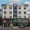 Hotel Le Roi Near New Delhi Railway Station