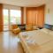 Hotel Avis