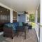 Renovated 2 Br Sleeps 5 with Free Guest Passes