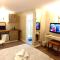 Cotswold Merrymouth Inn