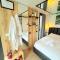 446 Tiny House Shirokë