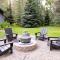 Riverfront Chalet Near Skiing, Lakes, Mtns & Leavenworth