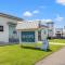 24 York Lane | Edgewater Escape