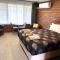 Golden Country Motel and Caravan Park