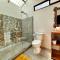 Romantic Cabin, jacuzzi, free Wifi in the Forest, Bungalows Tulipanes