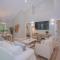 Charming 2 Bed 2 Bath Home near Ocean Creek Golf Course