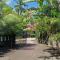 BATUKARAS Orchid Homestay