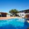 Sunset Break Apartments - 1 x 2 Bedroom Upstairs and 1 x 2 Bedroom Downstairs