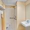 Days Inn by Wyndham Louisville Airport Fair and Expo Center