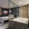 Hotel H2