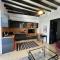 MAVI KONAK Butique Hotel Deluxe Rooms & Suites