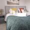 2BR-Dean House-Kitchen-Dog Friendly-Parking-Fast WiFi