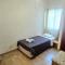 Retro art and mirrors Molos