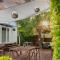 Harry nie z tej bajki & Bałtycka44 Apartments