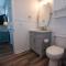 Renovated 2 Br Sleeps 5 with Free Guest Passes