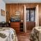 The Voges Lake House - Amazing lake front house with a beautiful view and game room!