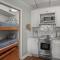 532 Sunsuite