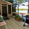 Lakefront Cottage by Country House Escapes