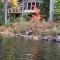 Lakefront Cottage by Country House Escapes