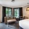 Doncaster Apartments by Nightelier