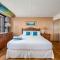 Tropical Escape, Ocean Views Condo with Parking