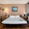 Tropical Escape, Ocean Views Condo with Parking