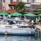 Harbour-side Apartment with Beautiful Terrace