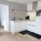 Bomhoffstr. 22a, W4, Blue Water