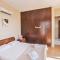 Villa Aspro Enas - Stunning 3 Bedroom Ayia Thekla Villa With Private Pool And Sea Views