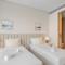 Exceptional high floor 3bed apartment by Suiteable