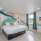 Royal Palms Motel