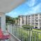 Beach Club 208