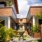 Toucan Platinum Suites Aparthotel