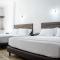 Toucan Platinum Suites Aparthotel