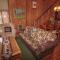 Mountainback 105 Loft Den