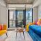 Vibrant PopArt downtown suite, comfy and stylish!